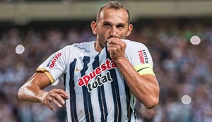‘El Pirata’ Hernán Barcos renovó con Alianza Lima y ‘El Bigote’ Sebastián Rodríguez no va más