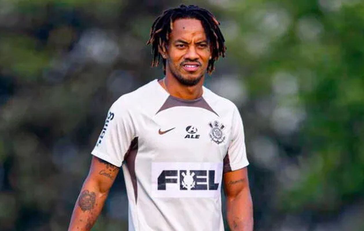 André Carrillo debutó oficialmente en el Corinthians en partido ante Botafogo por el Brasileirao. (Foto: Corinthians)