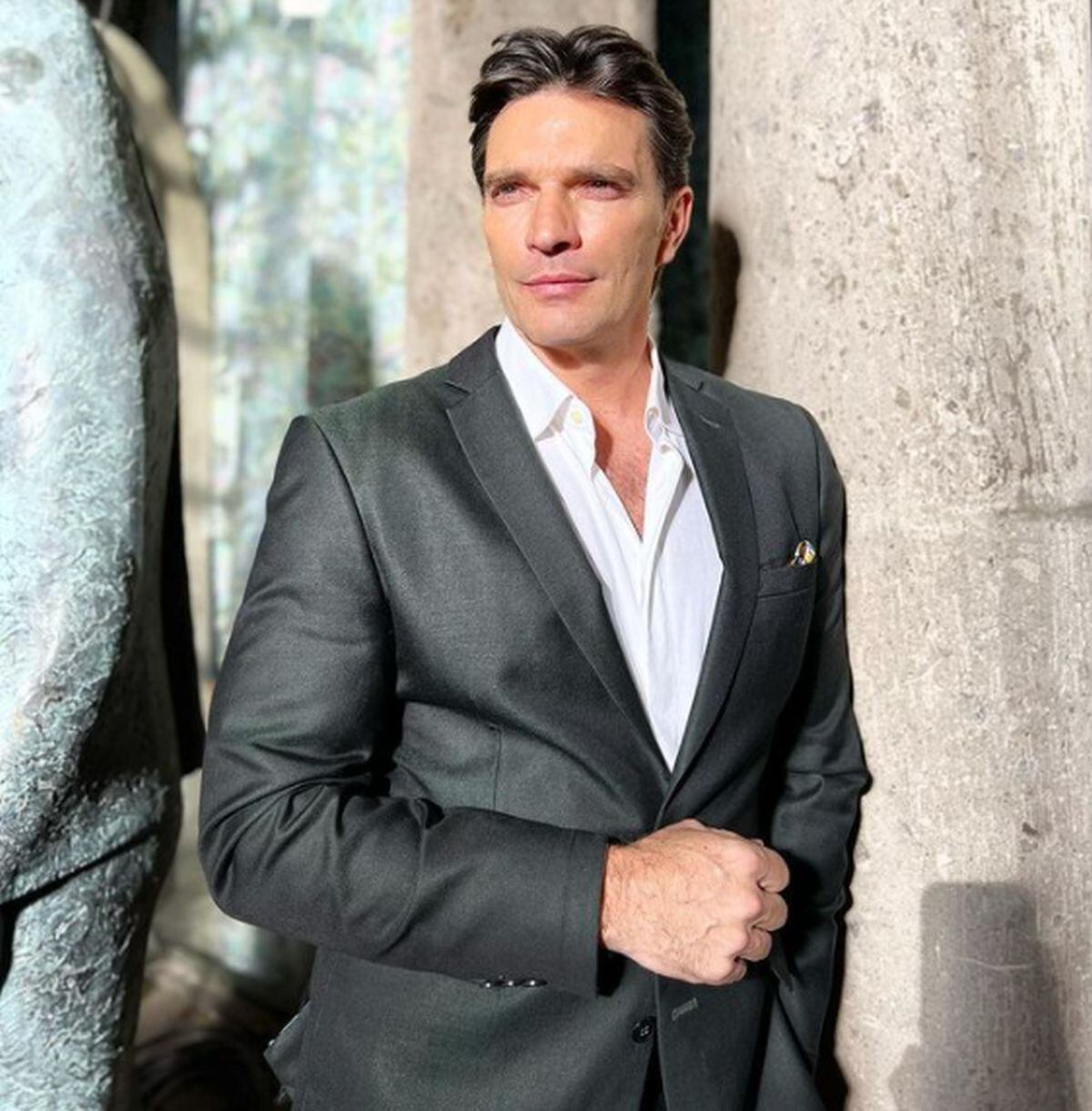 En esta imagen se nota el cambio físico del argentino (Foto: Julián Gil / Instagram)