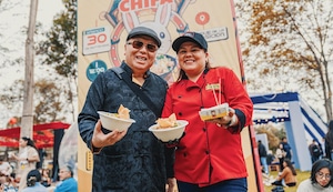 Brindan homenaje a la fusión chino-peruana en la gastronomía en festival Filo Chifa