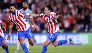 ¡Sacó los boletos! Paraguay venció 2-0 a Uruguay y ya prácticamente está en el Mundial 2026