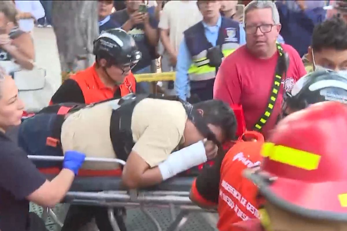 Vehículo cae por montacarga en hotel de Miraflores y conductor resulta herido. Captura de video/Canal N