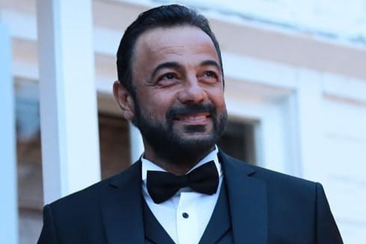 Kerem Alışık es el actor que da vida a Fekeli (Foto: Kerem Alışık/Instagram)