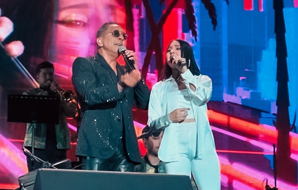 Alberto Barros y Caliope brillaron cantando 'Por retenerte' en el Costa 21
