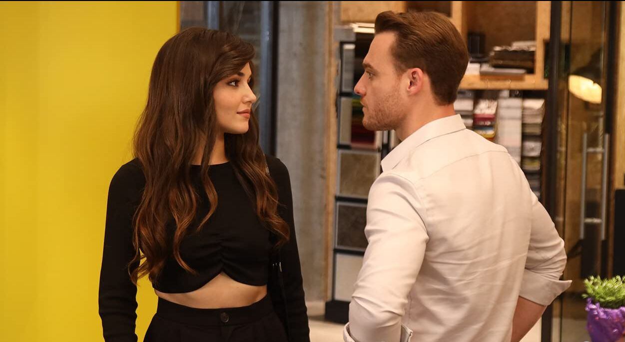 La historia de los actores Kerem Bürsin y Hande Erçel en Love Is in the Air se volvió la favorita de miles de personas.