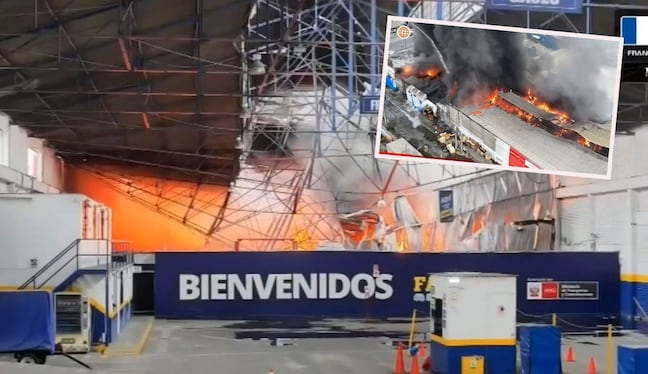 Cercado de Lima: más de 25 unidades de bomberos atienden incendio en almacén