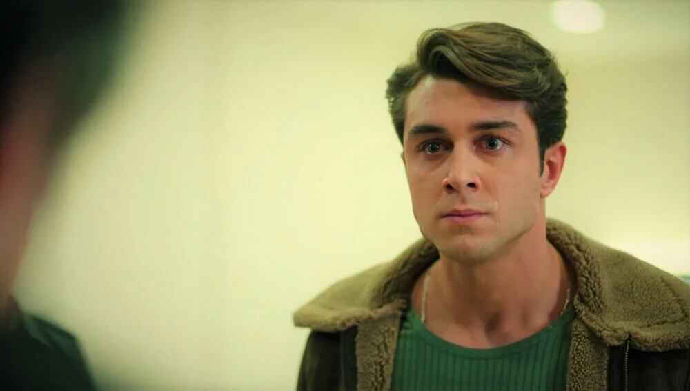 Doruk celoso de Kaan en la telenovela turca "Hermanos" (Foto: NG Medya)