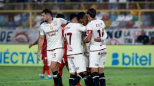 Universitario venció 2-1 a Sport Huancayo en el primer triunfo de la era Héctor Cúper