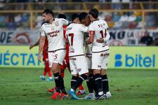 Universitario venció 2-1 a Sport Huancayo en el primer triunfo de la era Héctor Cúper