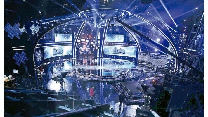 Reality show donde los jueces son los cantantes Lucero y Manuel Mijares.