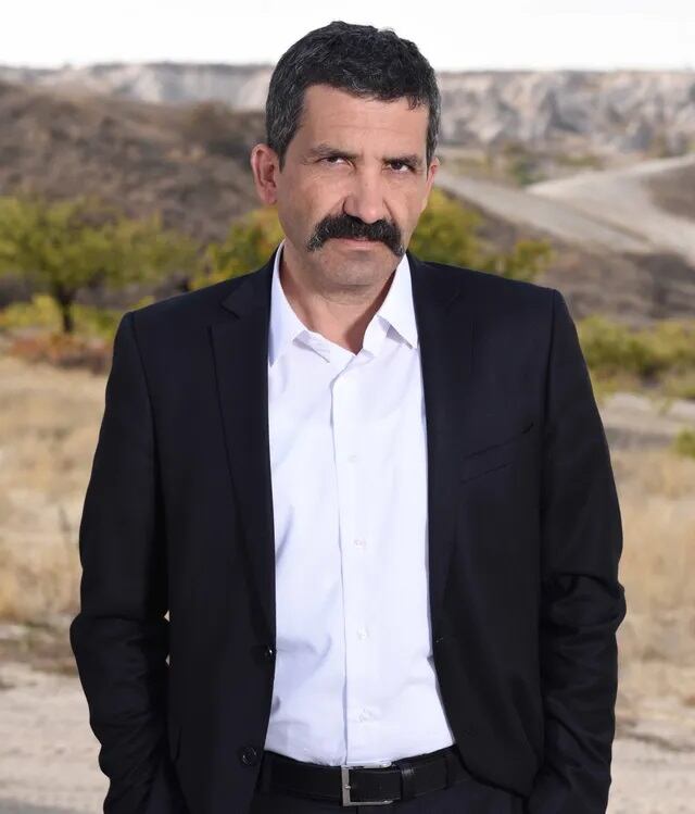 Cüneyt Mete es Cemal Göreçki en la telenovela turca “Entre el amor y el odio” (Foto: NTC Medya)