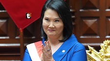 Keiko Fujimori asume la Presidencia de la República y se convierte en la primera mujer elegida por voto popular en el Perú