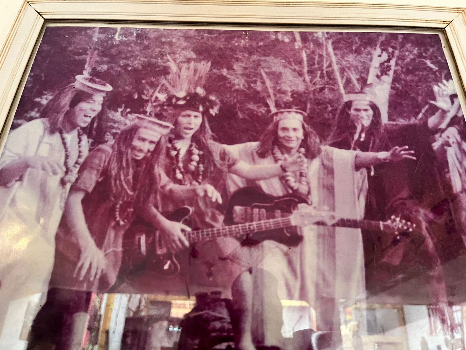 En 1971 una tragedia aérea enlutó a la familia de 'Juaneco y su combo'. 5 integrantes fallecieron