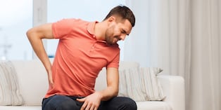 La mejor forma de cuidar tus riñones es mantener una buena hidratación, evitar la automedicación, reducir la sal, hacer actividad física y realizar chequeos anuales de creatinina y de orina. Foto: Istock