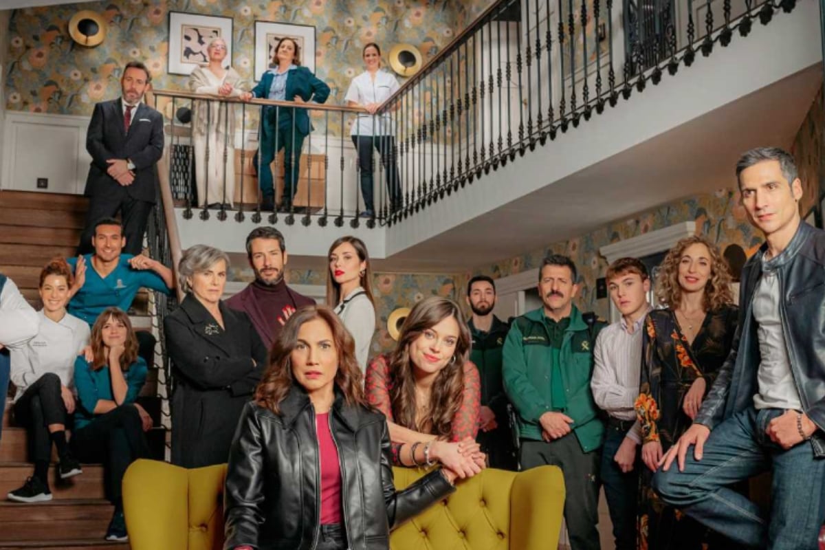 El elenco que da vida a la nueva serie de La 1 (Foto: RTVE)