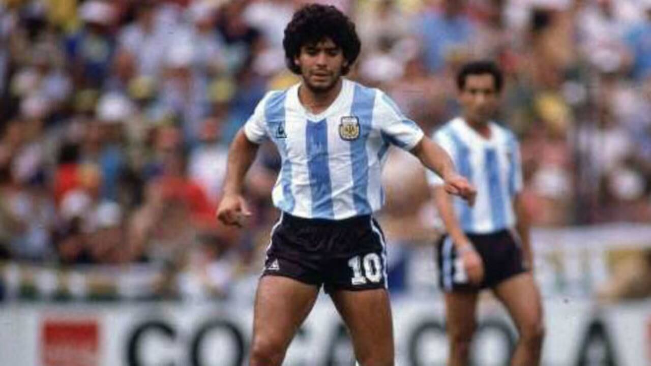 Selección de Argentina. Como futbolista Diego Armando Maradona participó en cuatro mundiales (España 1982-México 1986- Italia 1990- EE.UU 1994).