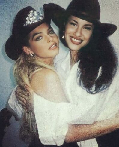 Así luce la icónica foto entre Selena Quintanilla e Itatí Cantoral (Foto: Itatí Cantoral / Instagram)