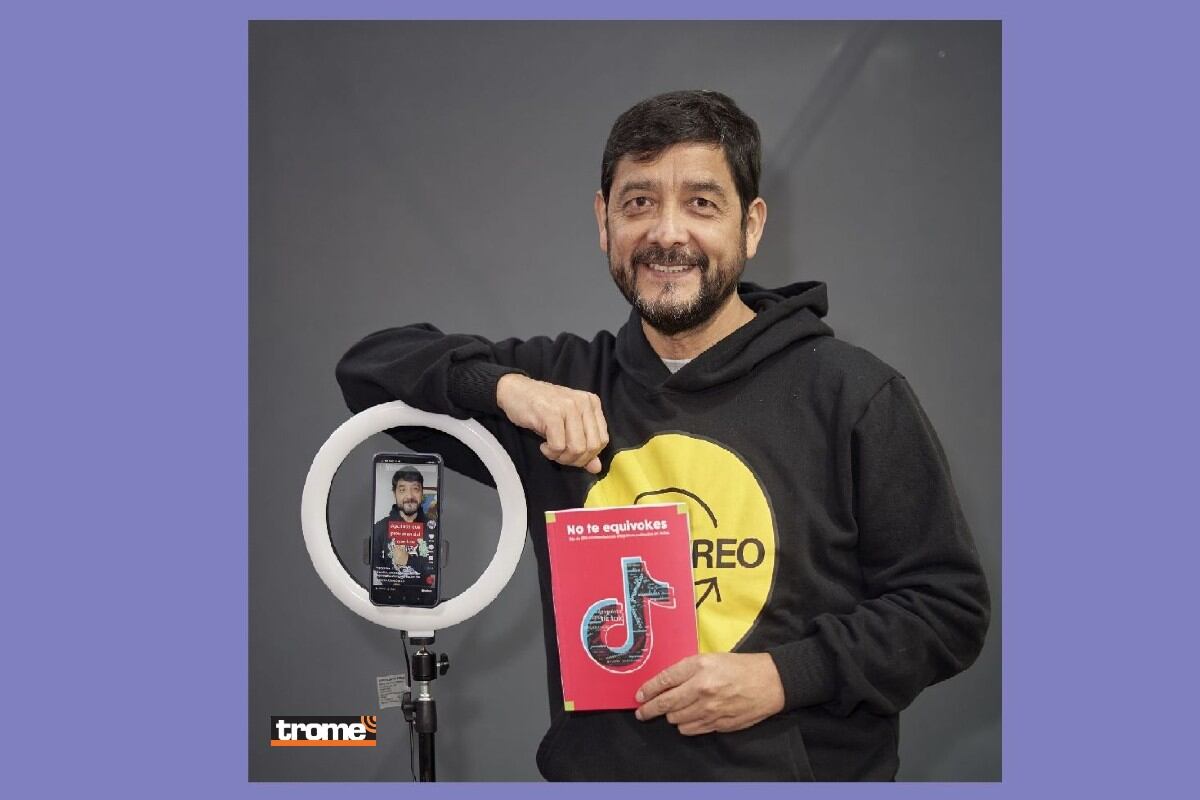 Conversamos con Hugo Grández, generador de contenidos de ortografía a través de TikTok, autor del libro "No te equivokes". (Isabel Medina / Trome)