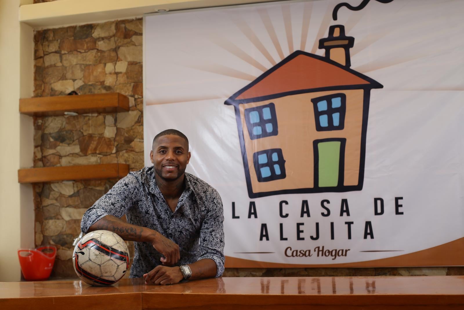 Roberto Guizasola sacó adelante ONG 'La Casa de Alejita' en honor a su madre (Foto: GEC)