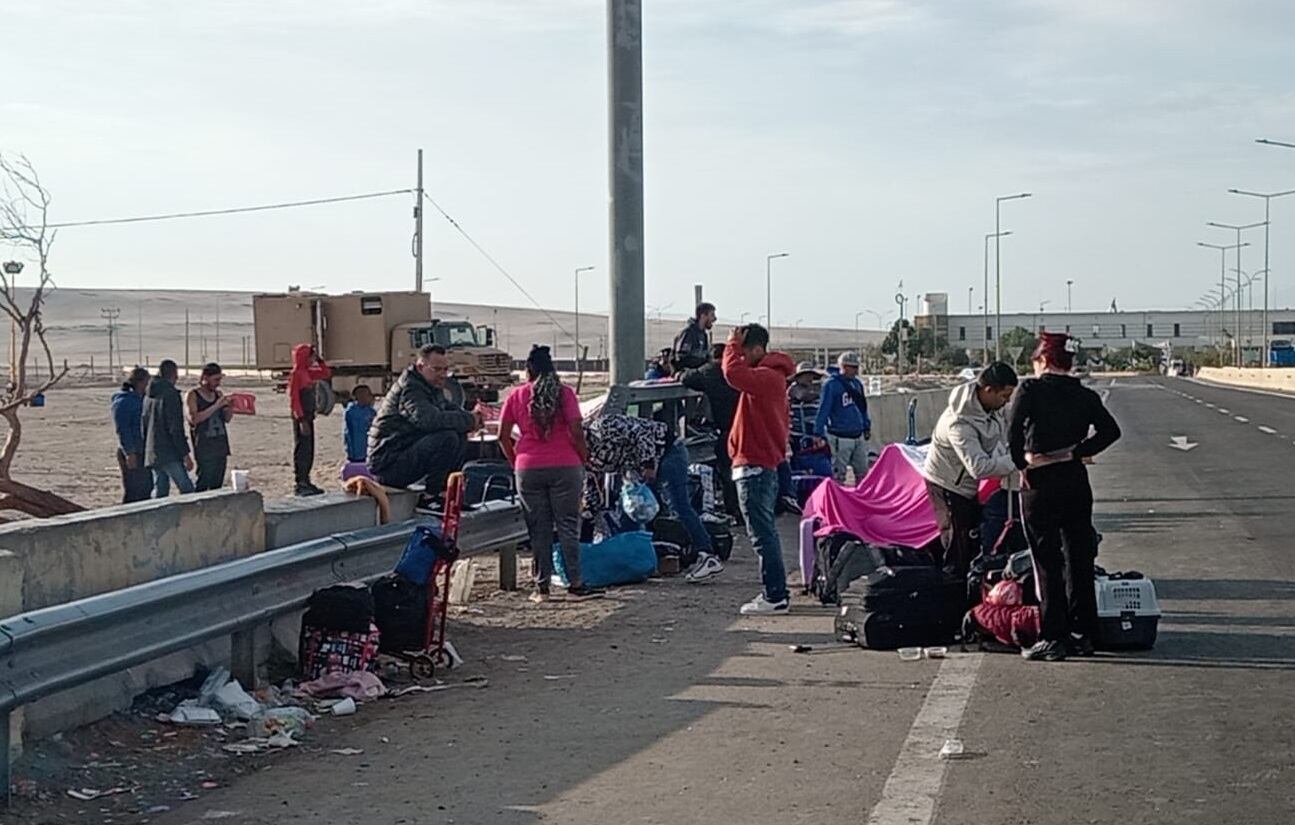 Siguen esperando y tratar de ingresar al Perú