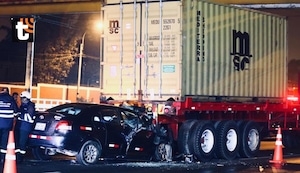 Panamericana Sur se tiñe de sangre: mujer muere tras violento choque de taxi contra tráiler en Surco