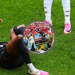 Mundial 2026: así fue la escalofriante fractura de Koné durante el Canadá vs Qatar