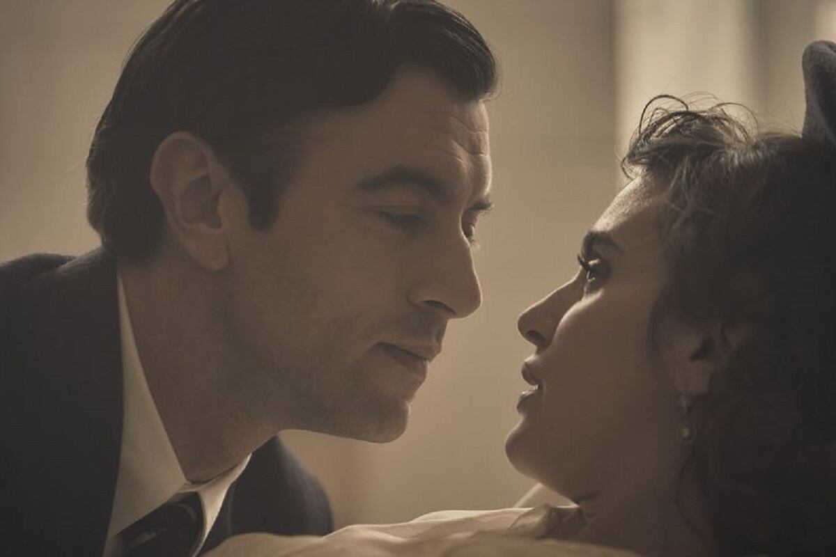 Javier Rey como Guillermo García Medina en la serie española "Los pacientes del doctor García" (Foto: RTVE)