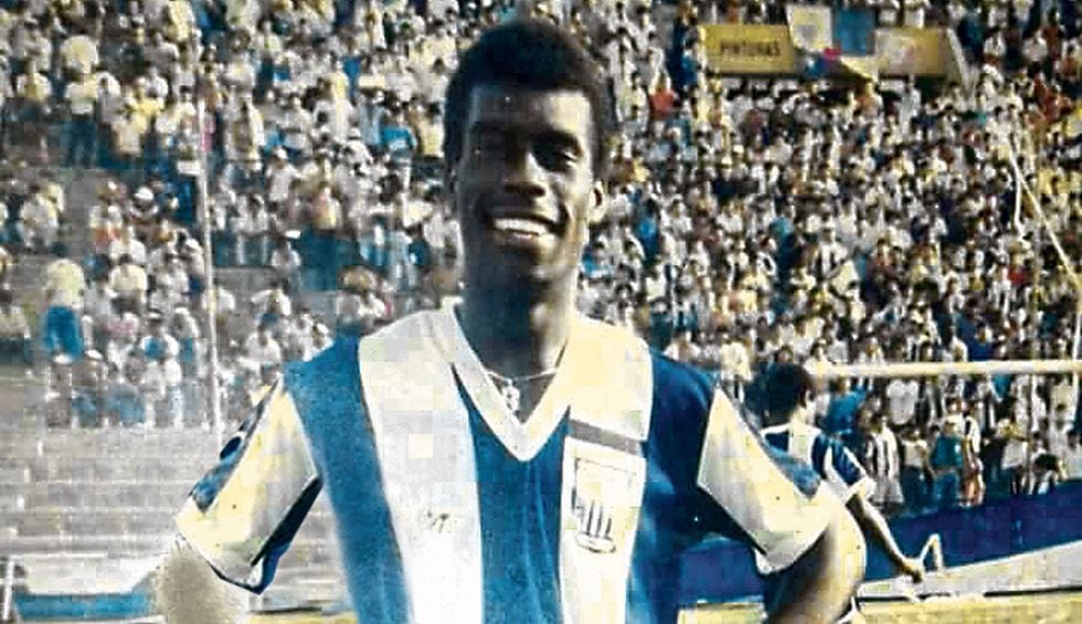 Tony Alguedas tuvo su momento en Alianza Lima e hizo dupla con 'Vitito' dentro y fuera de las canchas.