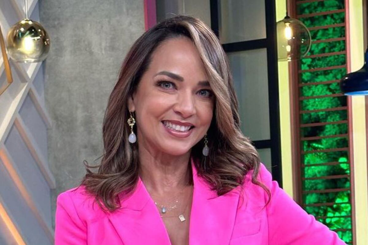 La conductora se ha ganado el cariño del público por su carisma (Foto: Adamari López / Instagram)