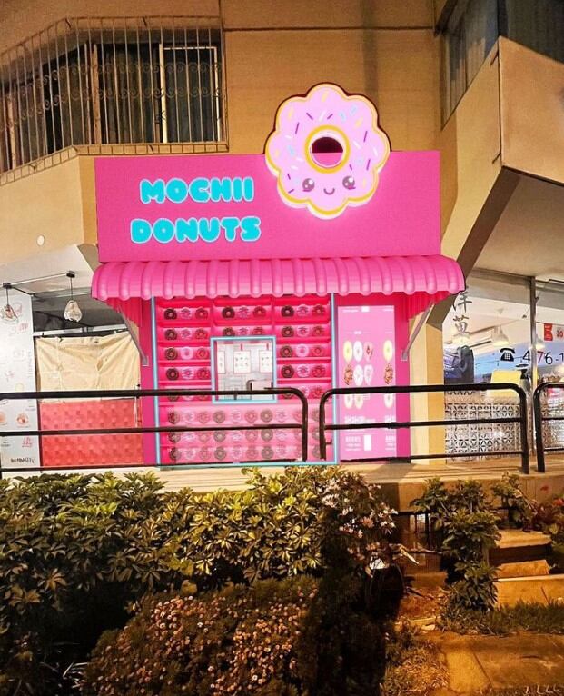 Crearon una tienda bien llamativa para captar la atención de los clientes y tengan curiosidad para que se acerquen a conocer más de la marca.