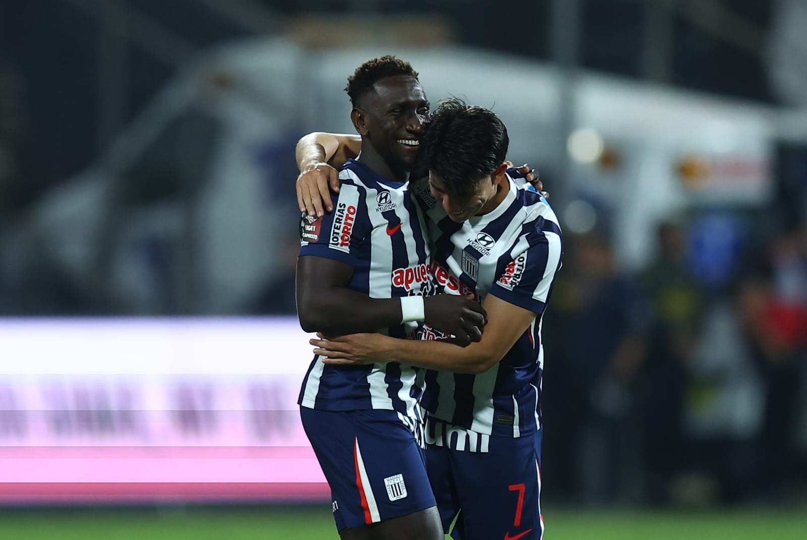 Eryc Castillo y una constante. Volvió a anotar con Alianza Lima. (Foto: Giancarlo Ávila/@photo.gec)