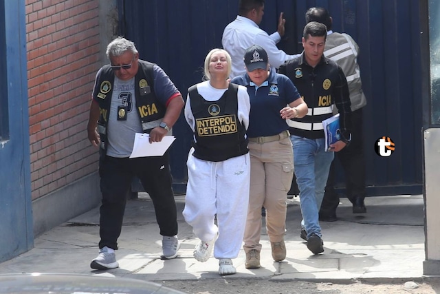 Nadeska Widausky es capturada y trasladada a Medicina Legal por agentes de la Policía Nacional del Perú.
Fotos: Jesús Saucedo / @photo.gec