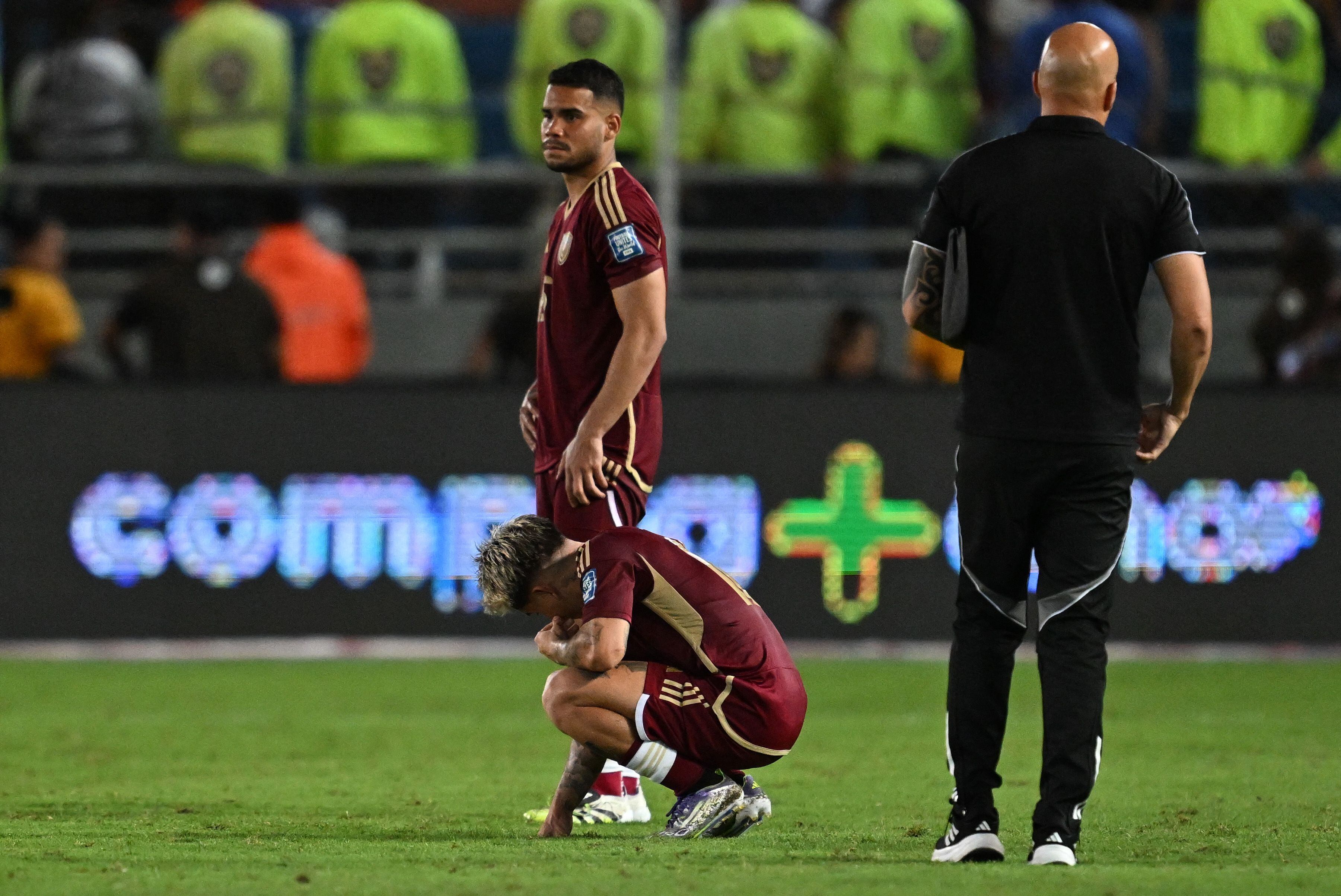 Lágrimas de Yeferson Soteldo por la eliminación de Venezuela. (Photo by Juan BARRETO / AFP)