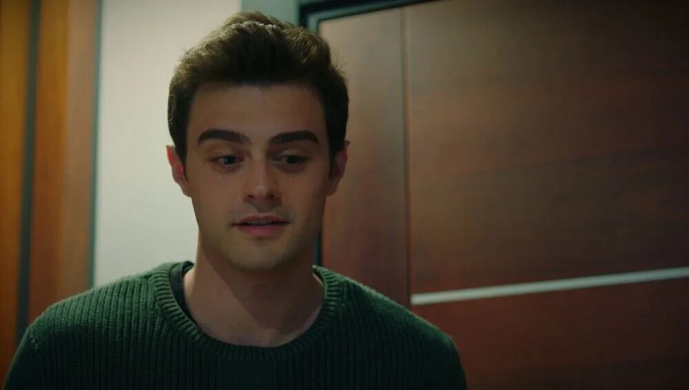 Ömer se refugia en casa de Ayşe (Foto: NG Medya)