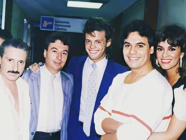 Lucía Méndez alternó con grandes personajes del medio, como Juan Gabriel y César Costa (Foto: Instagram @luciamendezof)