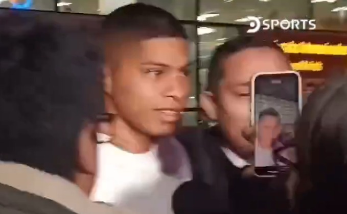 Kevin Quevedo llegó la noche del martes a Lima. (Captura DirecTV)