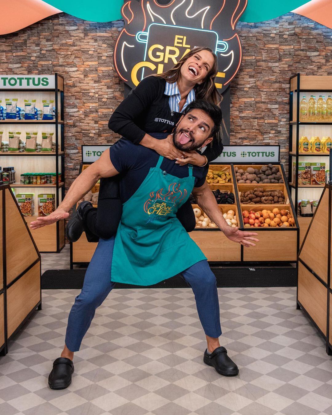 Alejandra Baigorria y Rafael Cardozo en El Gran Chef Famosos. (Foto: @elgrancheffamosos.tv)