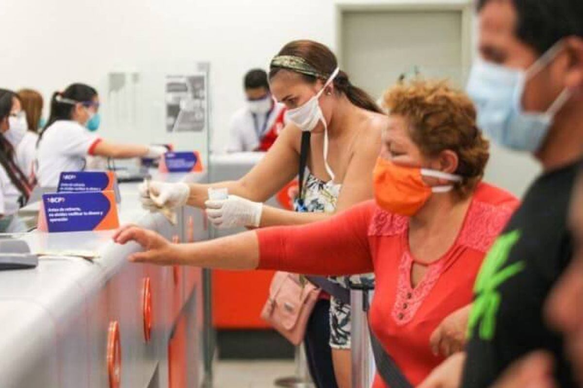 El trabajador deberá solicitar a la entidad financiera en la que tiene su CTS la transferencia del dinero a su cuenta de sueldo o ahorros (Foto: Andina)