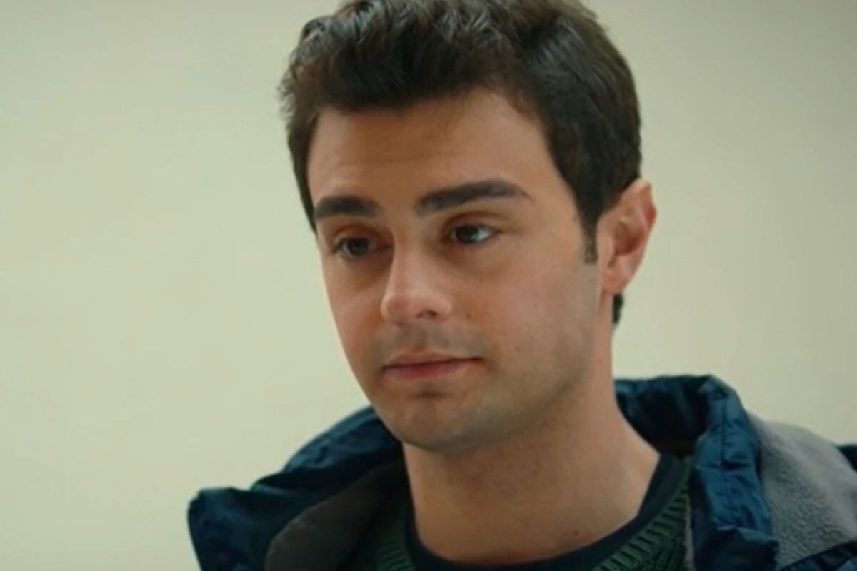 La humillación que sufre Ömer (Foto: NG Medya)