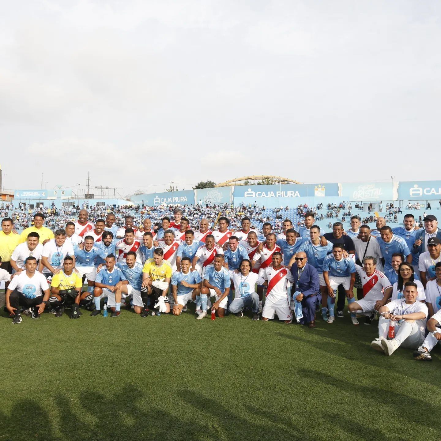 ‘Cuto’ en la despedida de Carlos Lobatón