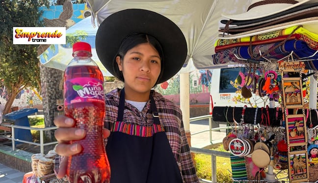 Los turistas que llegan hasta la plaza quedan sorprendidos por estas bebidas saludables. Foto: Katty Gines.