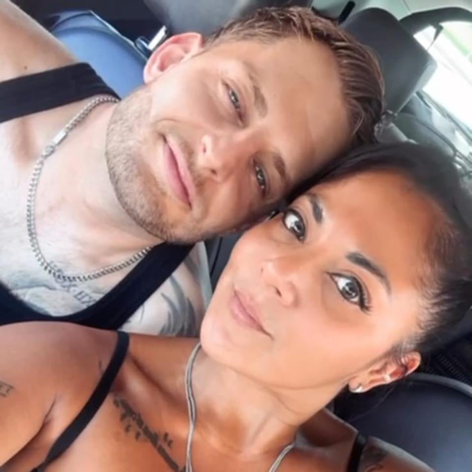 Aixa Serapión y su novio suizo