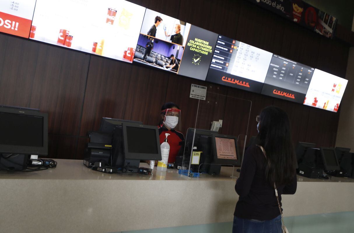 la ANASACI (Asociación Nacional de Salas de Cine) mostró las normas de bioseguridad y protocolos ante la próxima reapertura de las salas de cine. (Foto: GEC/César Campos)