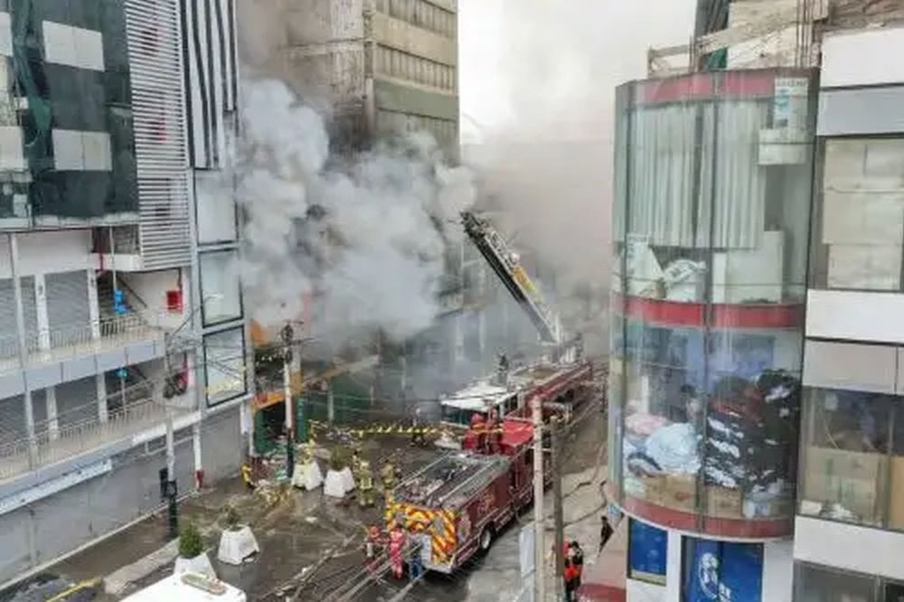 Susana Saldaña, dirigente de la Asociación Gamarra Perú, informó que el siniestro perjudicó a más de 80 micro y pequeños empresarios. Muchos de los afectados perdieron la totalidad de su mercadería e insumos de trabajo acumulados. (Foto: Andina)