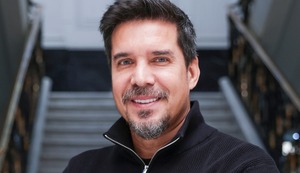Gabriel Calvo sigue los pasos a Cachín: “Me coloqué el rejuvchip, pero no por un tema sexual”