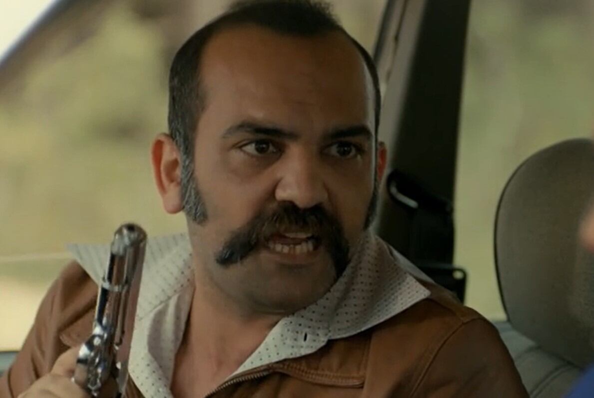 Vahap amenazó a Lütfiye (Foto: Tim & B Productions)