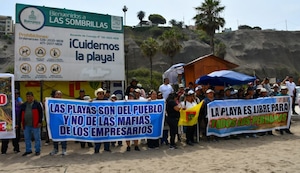 Playa Las Sombrillas es del pueblo