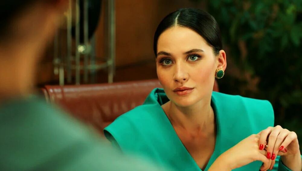 Betül sospecha sobre las verdaderas intenciones de Mehmet (Foto: Tims & B Productions)