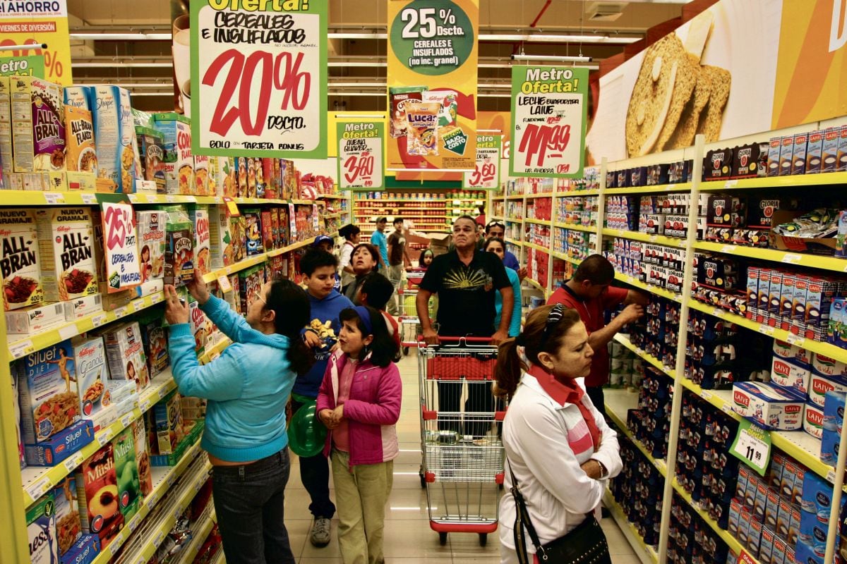 Por diversos motivos, familias aprovechan para hacer sus compras a último momento (Foto: GEC)