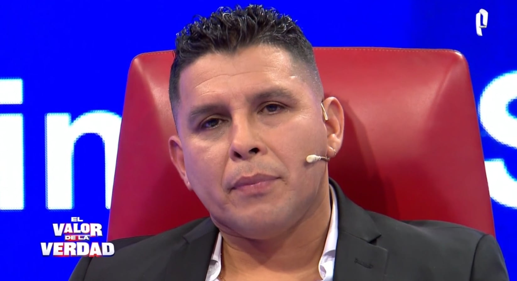 Néstor Villanueva cuenta que Susy Díaz ha dicho que es vago, cuando es falso.